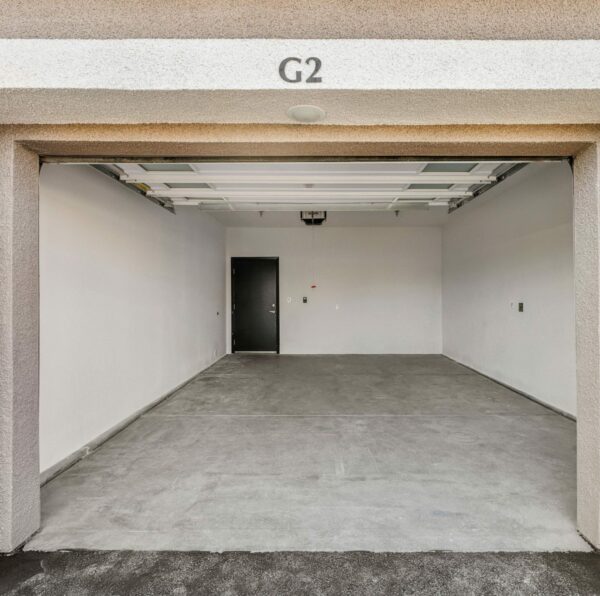Arzano Direct Access Garages