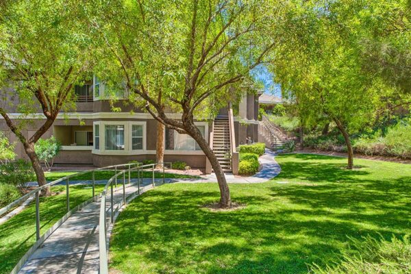 Adiamo Apartments landscaping