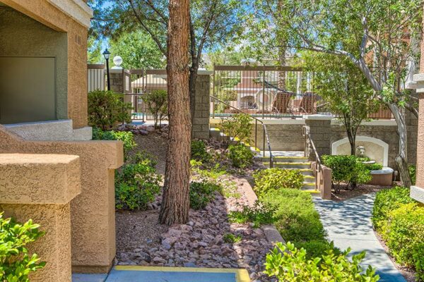 Adiamo Apartments landscaping