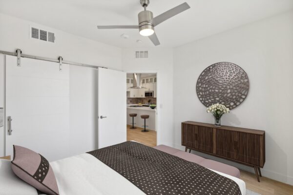 1B Bedroom, Kitchen
