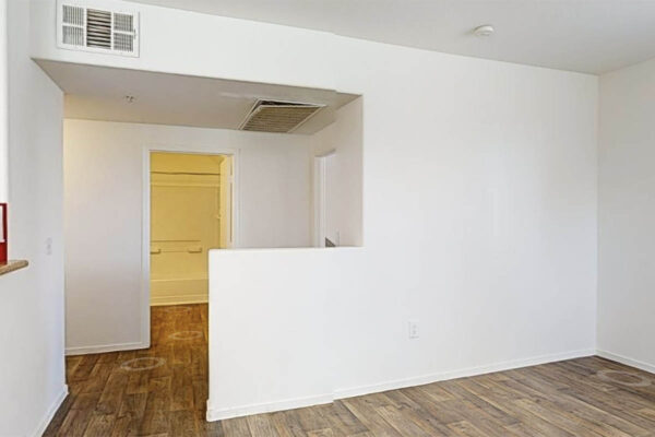Arzano I unit 1008 virtual tour.