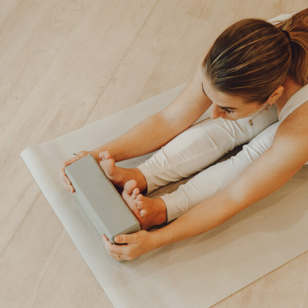 Ovation Lifestyle Health And Wellness Weekly Yoga Class