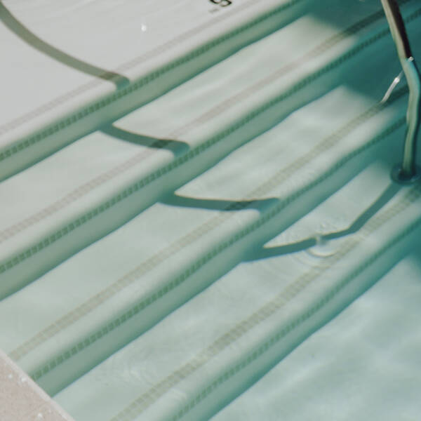 Pool stairs