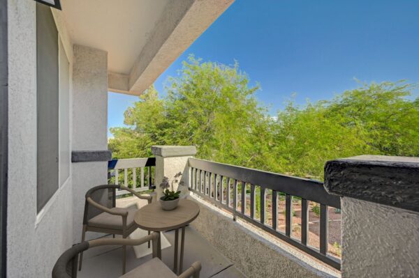 Viviani-2079-Viturally-Staged-Balcony