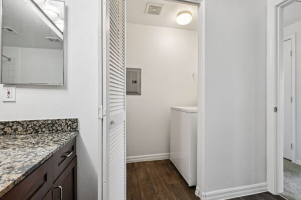 Altessa-Apartments-Unit-3141-Bathroom-With-Laundry-Room-Acccess