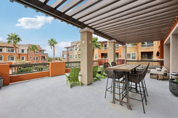 Elevate-Apartments-Viewing-Deck
