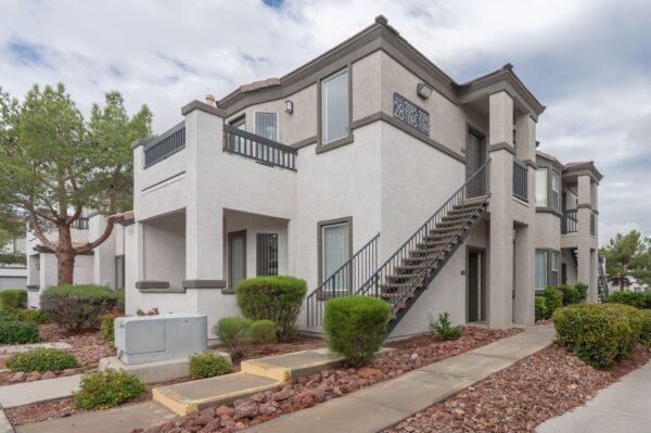 Positano-Apartments-Las-Vegas-Building-Exterior-3