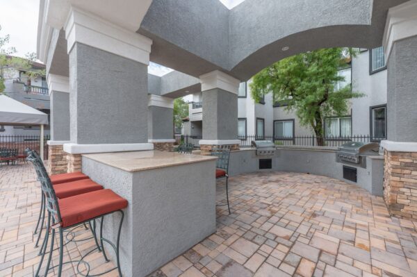 Positano-Apartments-Las-Vegas-Gazebo-With-Grills-and-Seating