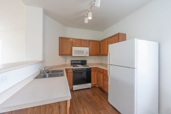 Positano-Apartments-Las-Vegas-Tramonti-Kitchen