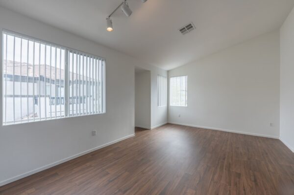 Positano-Apartments-Las-Vegas-Tramonti-Living-Room