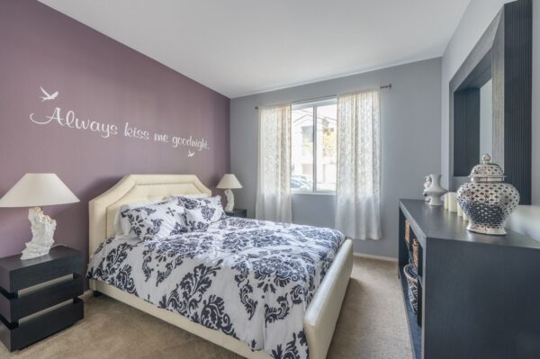 Positano-Apartments-Las-Vegas-Vietri-Model-Guest-Bedroom