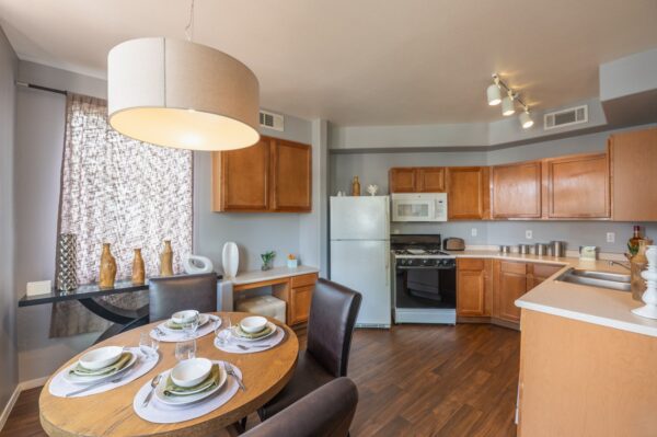 Positano-Apartments-Las-Vegas-Vietri-Model-Kitchen-and-Dinning-Room