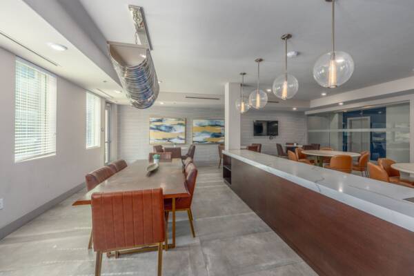 Radiance-at-Grand-Canyon-Senior-Apartments-Las-Vegas-Community-Lounge
